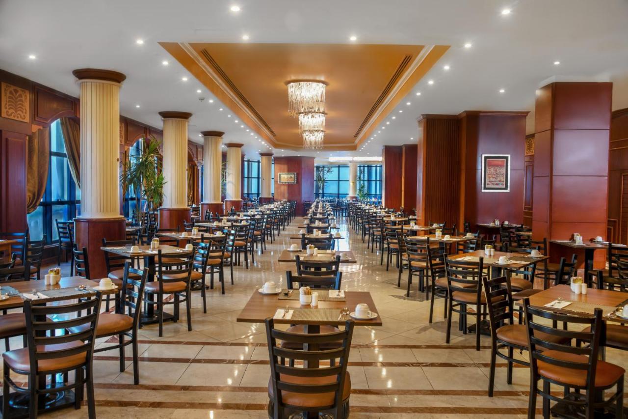 亚历山大托里普酒店 亚历山大港 外观 照片 The hotel's restaurant